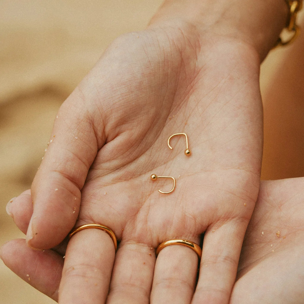 Ray Dot Comfort Earrings
