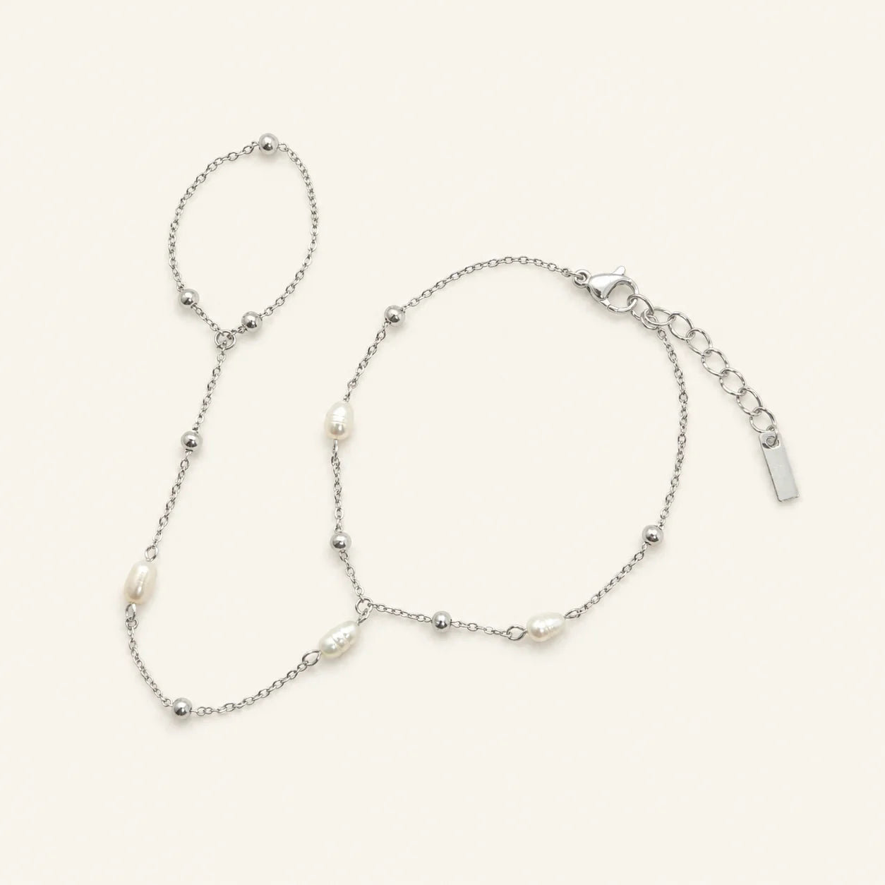 Bora Hand Chain