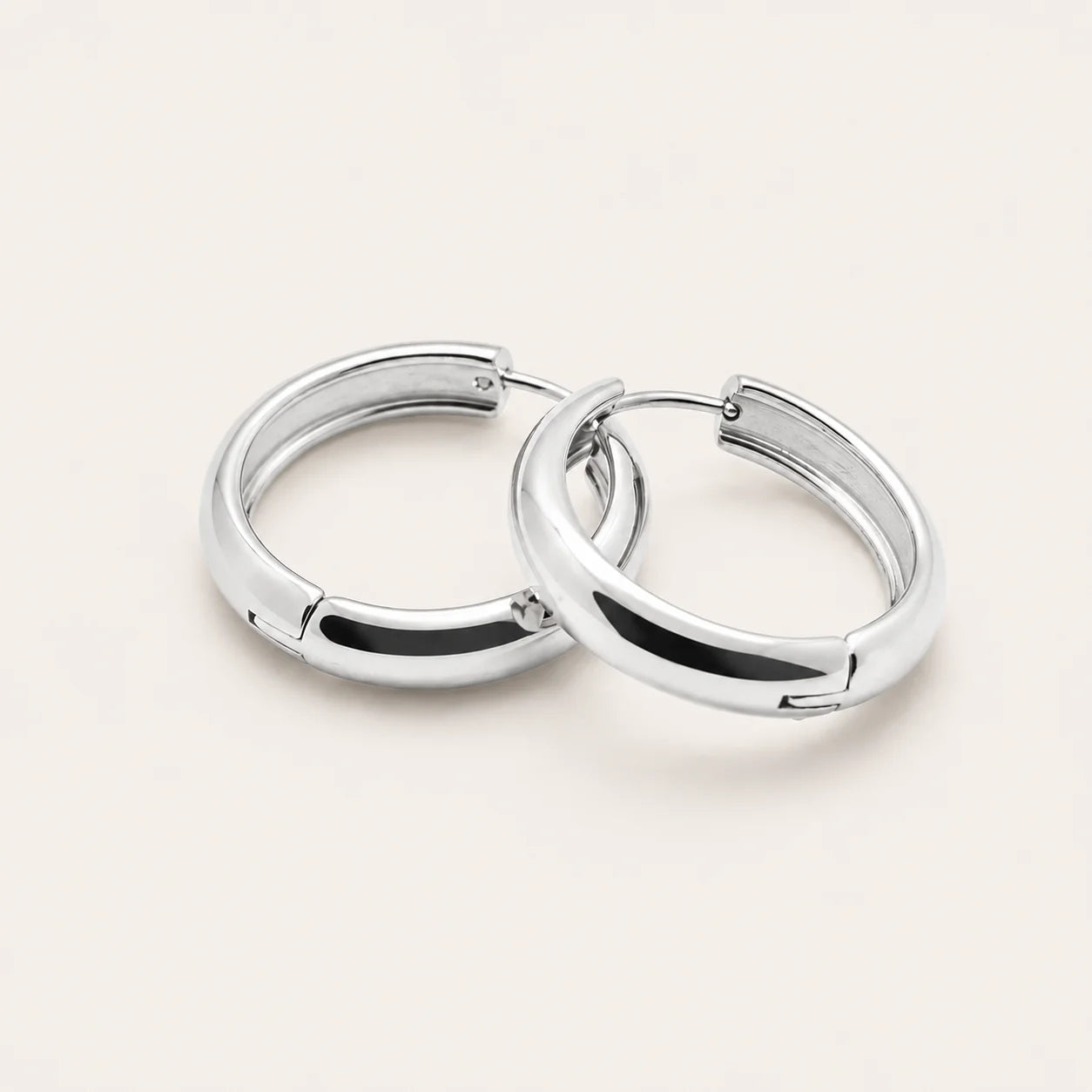 Noelia Hoop Earrings