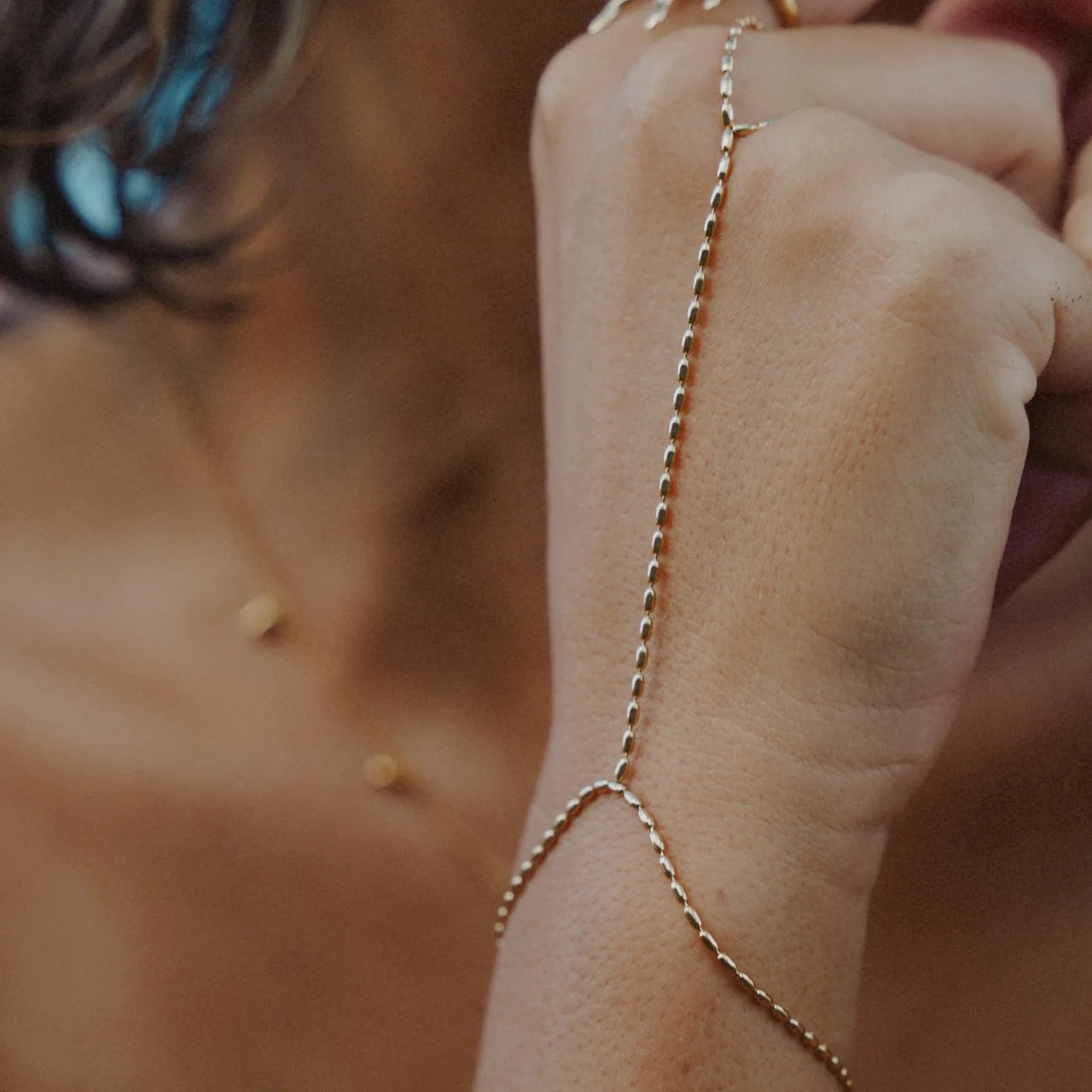 Tahira Hand Chain