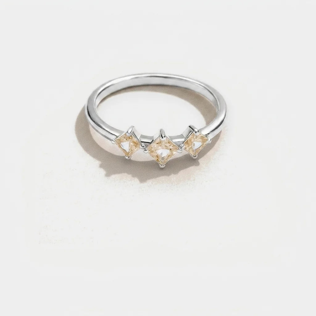 Astrée Ring