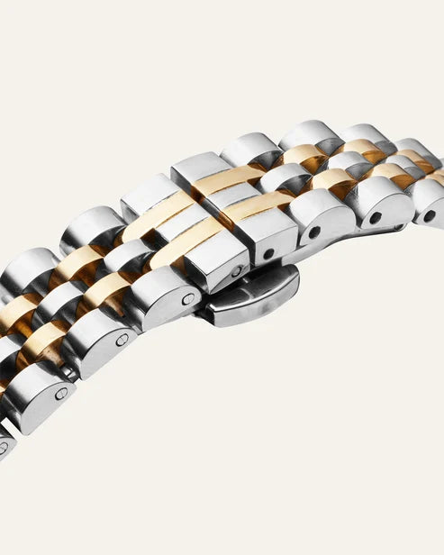 Royale 28 Watch
