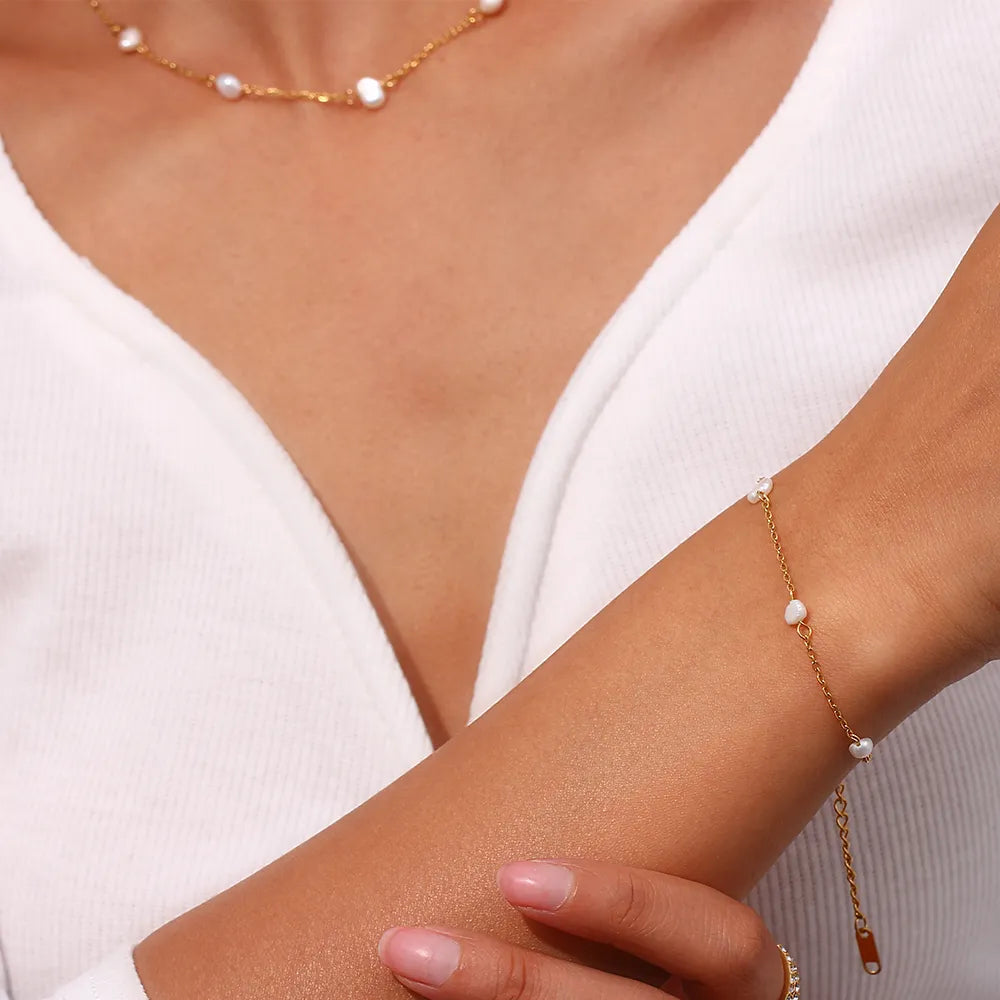 Laney Pearl Bracelet (Kavely)